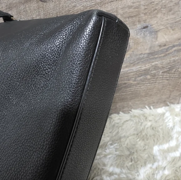 Kate Spade Purse - Picture 4 of 8